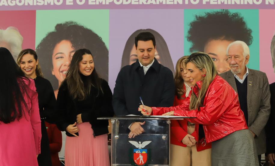 Para fortalecer políticas públicas, Estado lança Caravana Paraná Unido Pelas Mulheres