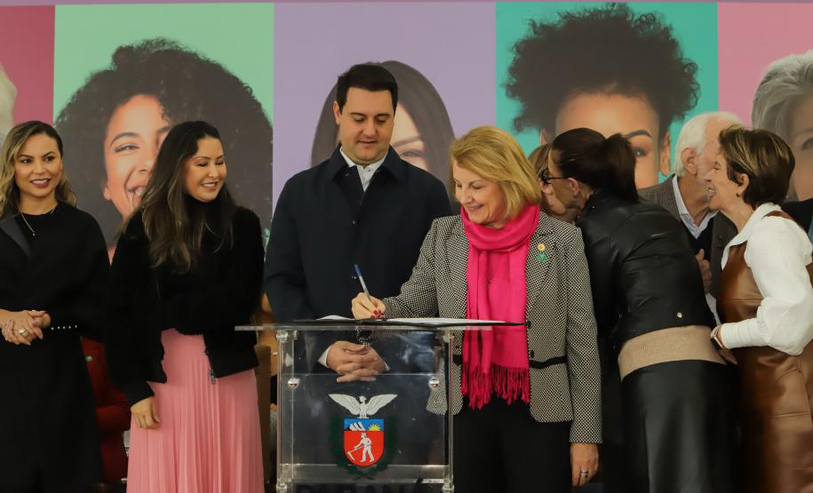 Para fortalecer políticas públicas, Estado lança Caravana Paraná Unido Pelas Mulheres
