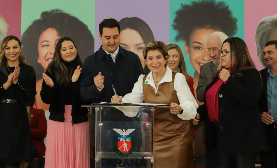 Para fortalecer políticas públicas, Estado lança Caravana Paraná Unido Pelas Mulheres