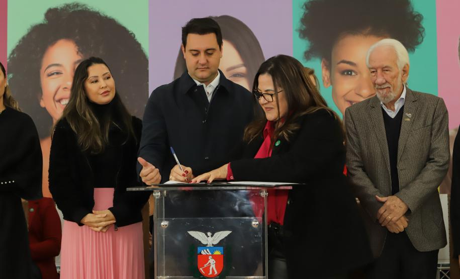 Para fortalecer políticas públicas, Estado lança Caravana Paraná Unido Pelas Mulheres
