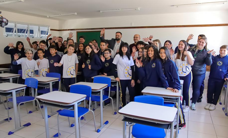 Substituição de salas de madeira: Governo entrega 50 novos espaços a colégios estaduais