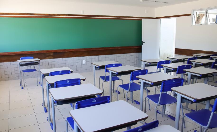 Substituição de salas de madeira: Governo entrega 50 novos espaços a colégios estaduais