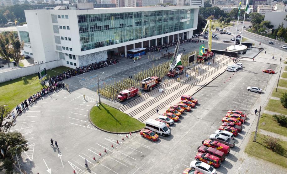 Maior contratação em dez anos: 419 bombeiros vão começar a atuar em todo o Paraná