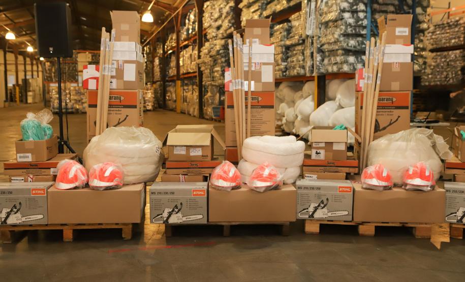 Piana entrega equipamentos para Bombeiros e "kits de resposta" a eventos climáticos para cidades