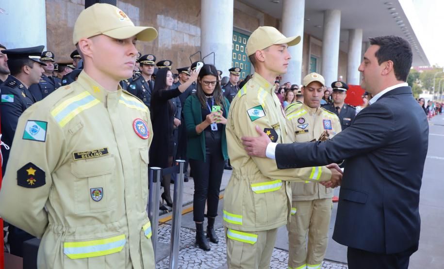 Maior contratação em dez anos: 419 bombeiros vão começar a atuar em todo o Paraná