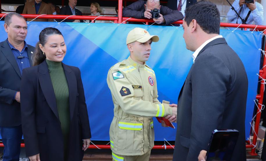 Maior contratação em dez anos: 419 bombeiros vão começar a atuar em todo o Paraná