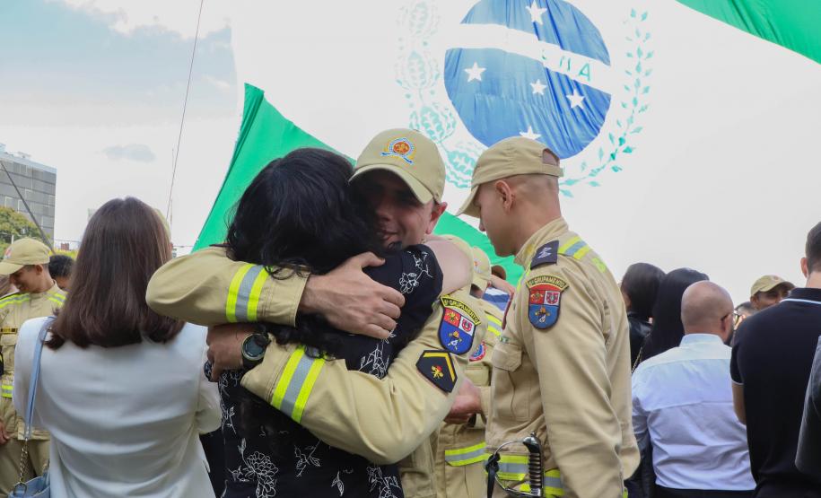 Maior contratação em dez anos: 419 bombeiros vão começar a atuar em todo o Paraná