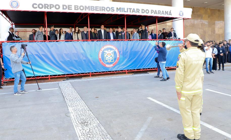 Maior contratação em dez anos: 419 bombeiros vão começar a atuar em todo o Paraná