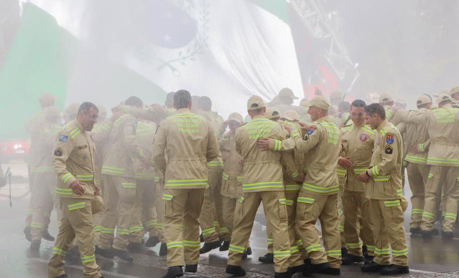 Maior contratação em dez anos: 419 bombeiros vão começar a atuar em todo o Paraná