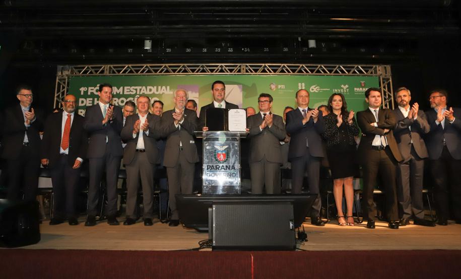 Paraná organiza cadeia para liderar produção de hidrogênio renovável no Brasil