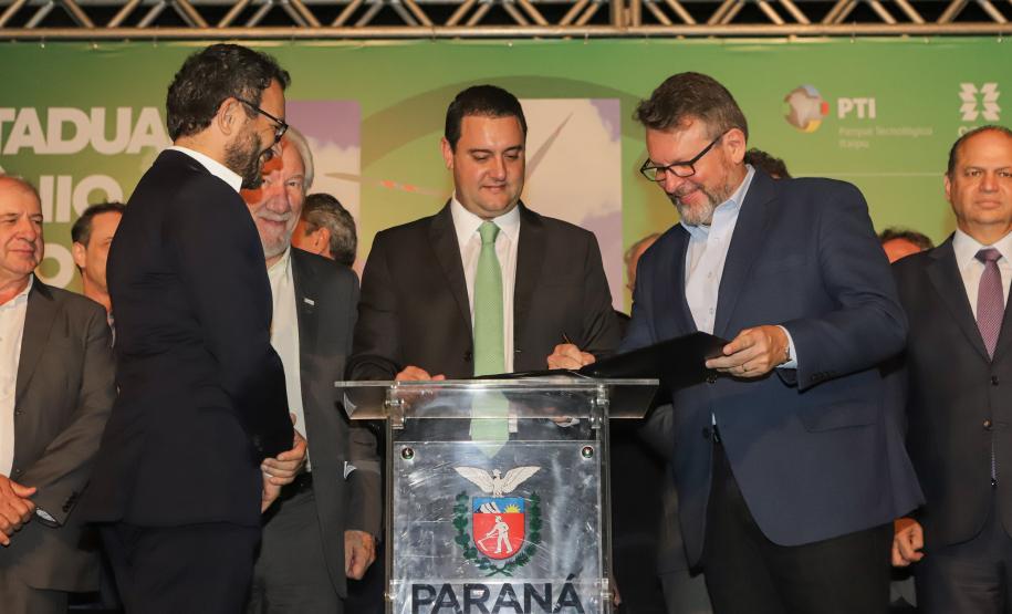 Paraná organiza cadeia para liderar produção de hidrogênio renovável no Brasil