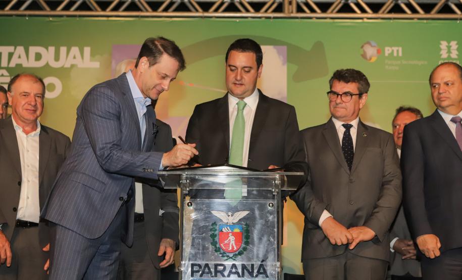 Paraná organiza cadeia para liderar produção de hidrogênio renovável no Brasil