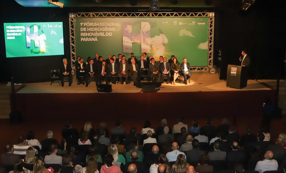 Paraná organiza cadeia para liderar produção de hidrogênio renovável no Brasil
