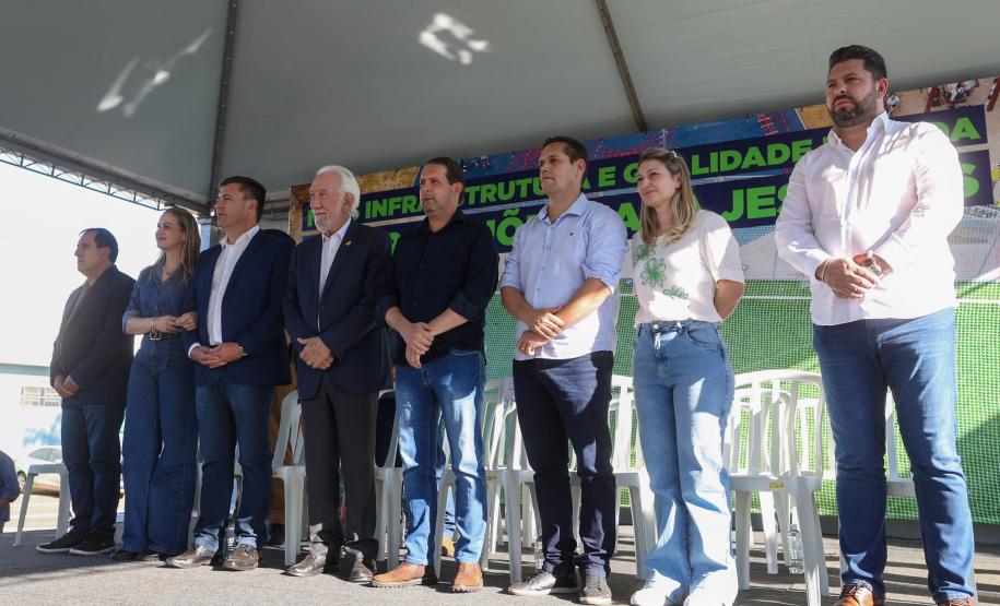 Piana inaugura obras de pavimentação, praças e anuncia novos investimentos para Jesuítas