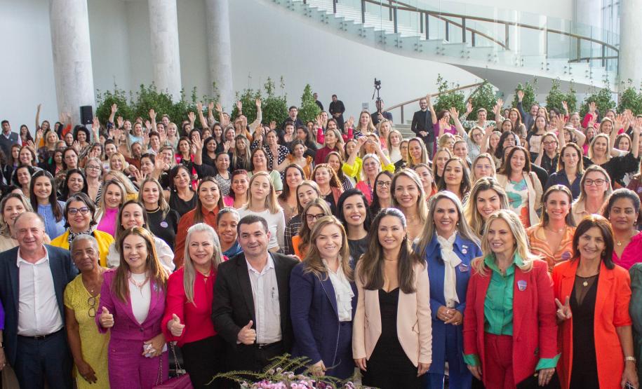 Encontro no Palácio Iguaçu incentiva participação das mulheres na política
