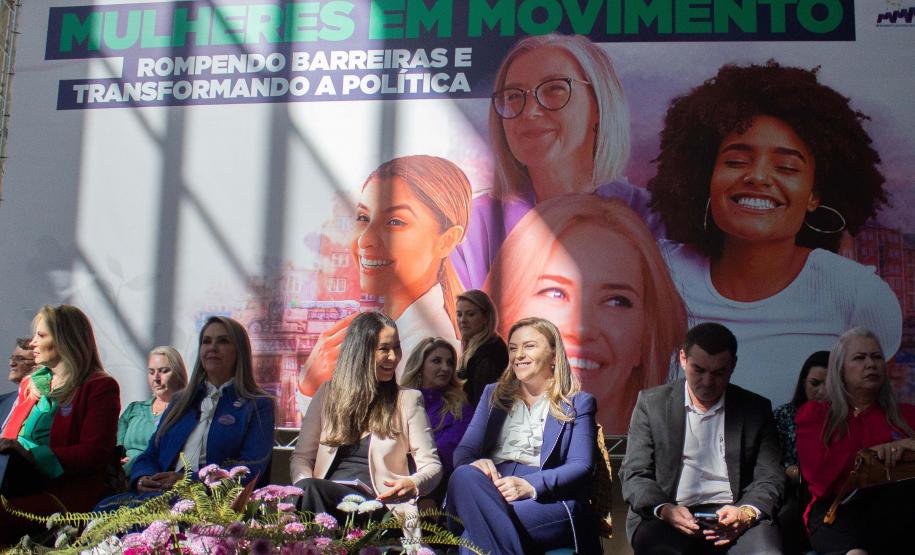 Encontro no Palácio Iguaçu incentiva participação das mulheres na política