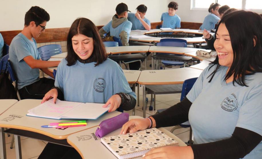 Substituição de salas de madeira: Governo entrega 50 novos espaços a colégios estaduais