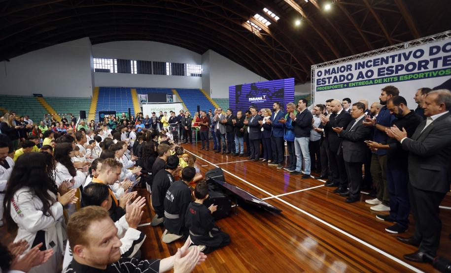 Com R$ 100 milhões de bolsas e apoio, Estado anuncia maior pacote da história do esporte