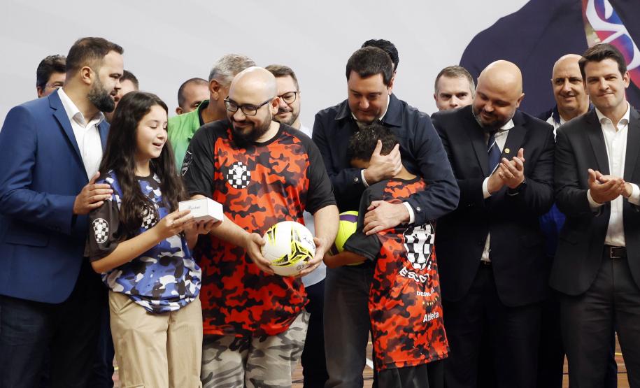 Com R$ 100 milhões de bolsas e apoio, Estado anuncia maior pacote da história do esporte