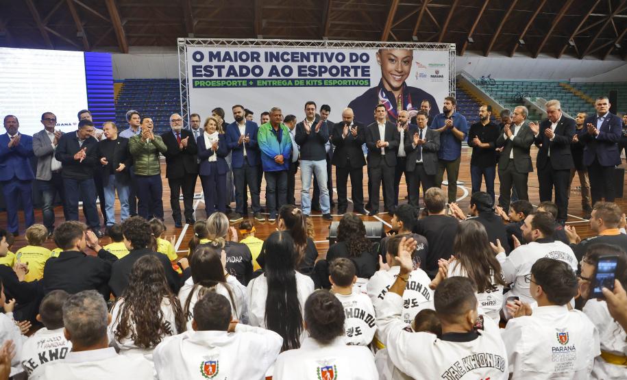 Com R$ 100 milhões de bolsas e apoio, Estado anuncia maior pacote da história do esporte