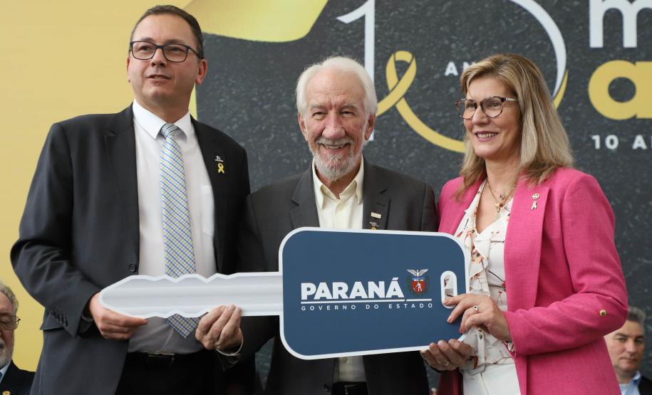 Paraná lança campanha Maio Amarelo com ações educativas e entrega de veículos ao Detran