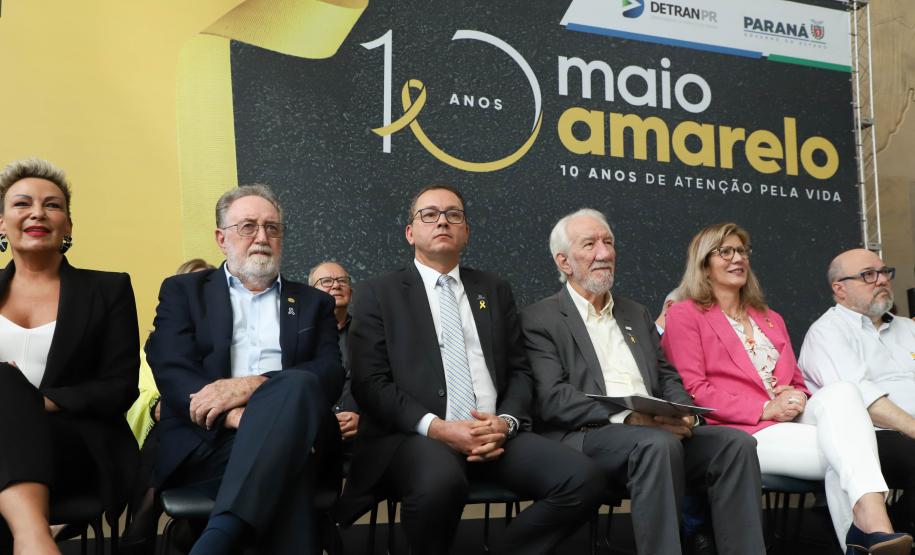 Paraná lança campanha Maio Amarelo com ações educativas e entrega de veículos ao Detran