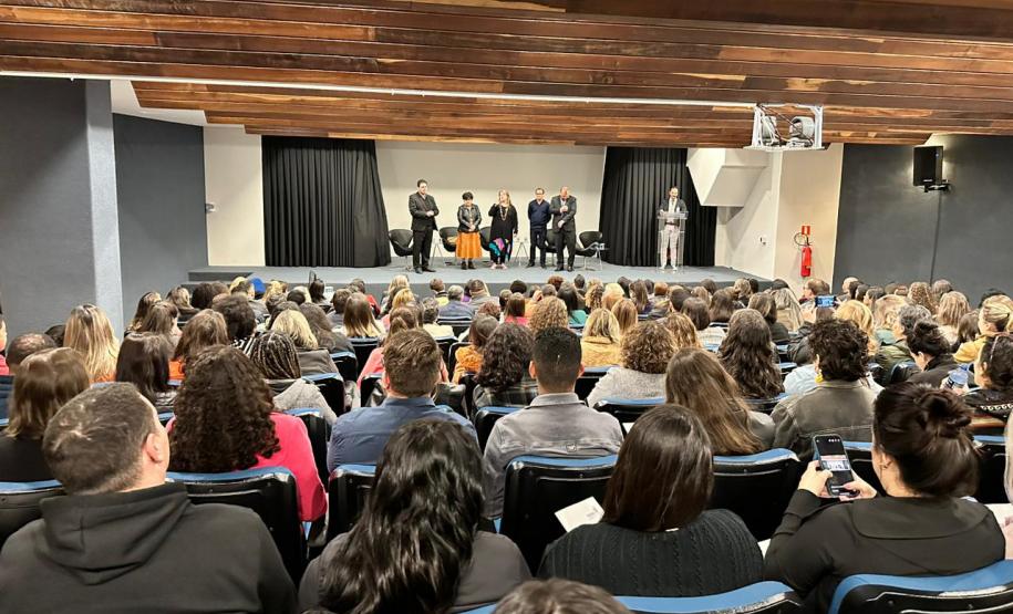 Estado reúne especialistas para ampliar formas de evitar violência contra crianças e adolescentes