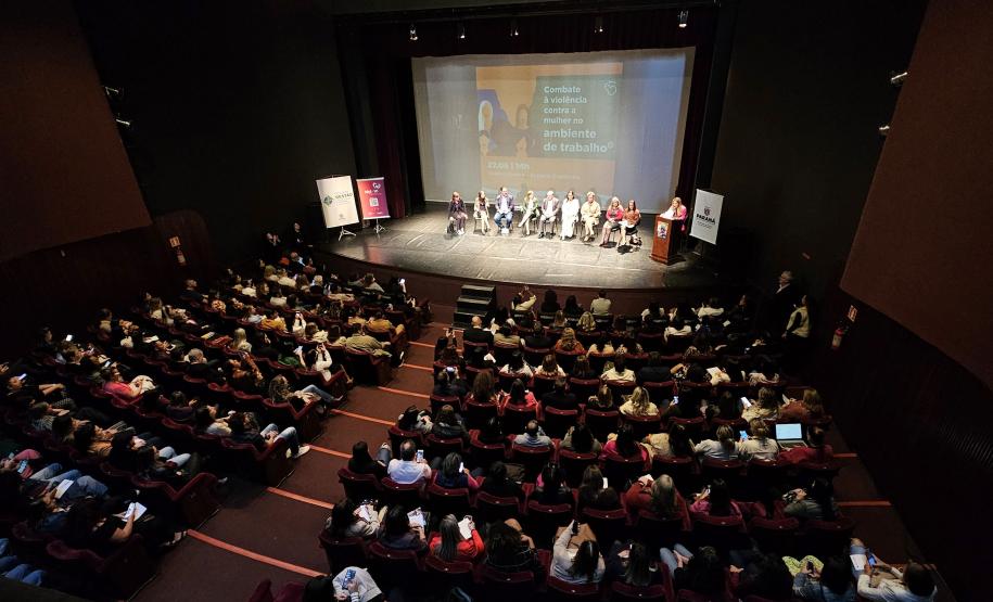 Paraná discute estratégias para combater a violência contra a mulher no ambiente de trabalho