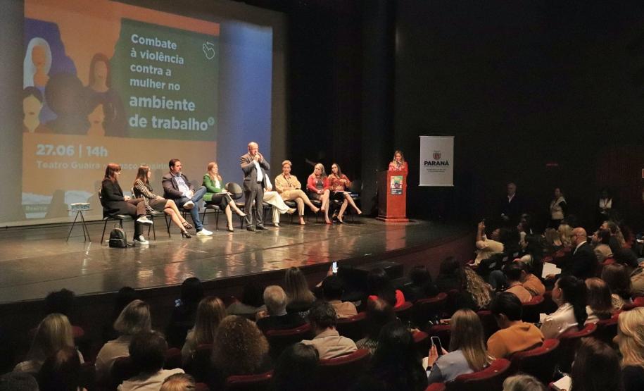 Paraná discute estratégias para combater a violência contra a mulher no ambiente de trabalho