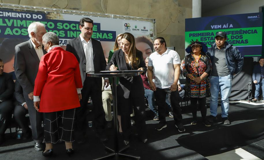 Governador anuncia Conferência Estadual dos Povos Indígenas e R$ 7 milhões para proteção social