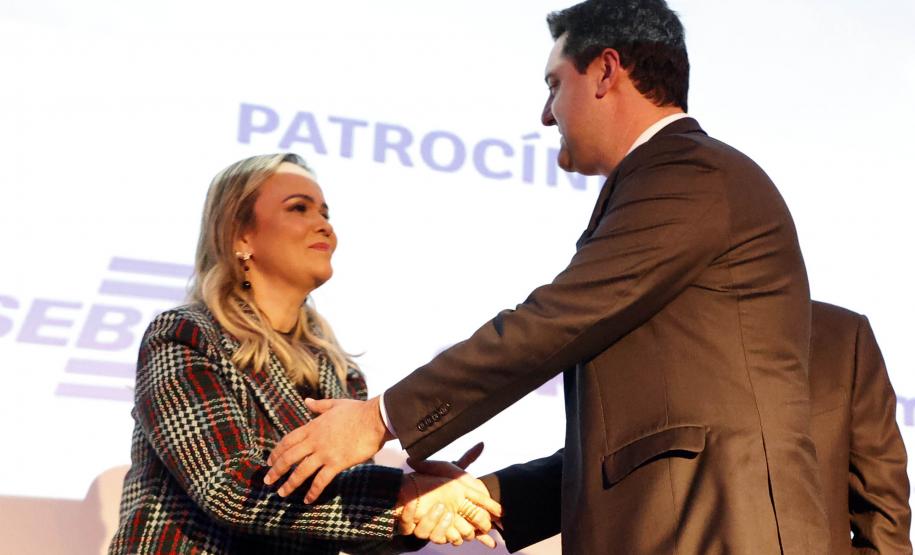 Governador apresenta potenciais turísticos do Paraná na abertura do Festival das Cataratas