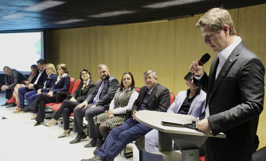 Governo do Estado empossa 40 novos servidores de saúde para o sistema socioeducativo