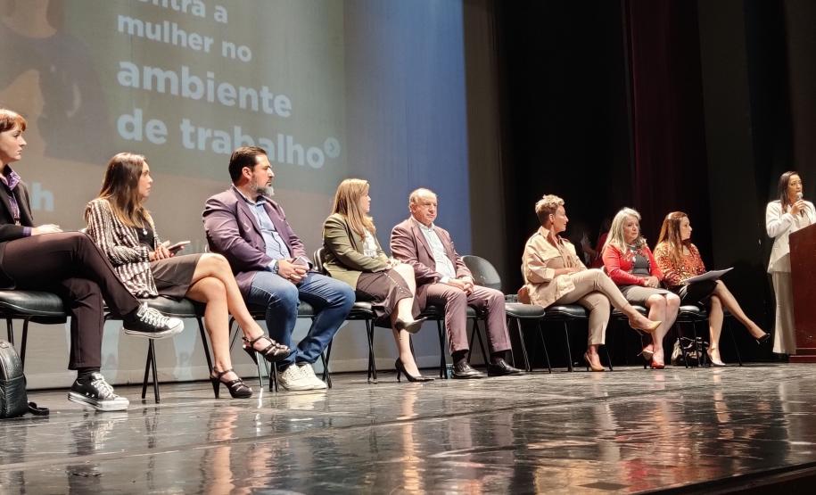 Paraná discute estratégias para combater a violência contra a mulher no ambiente de trabalho