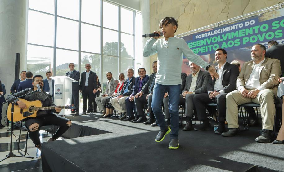 Estado amplia investimentos em assistência social e reforça ações da área em mais 140 municípios