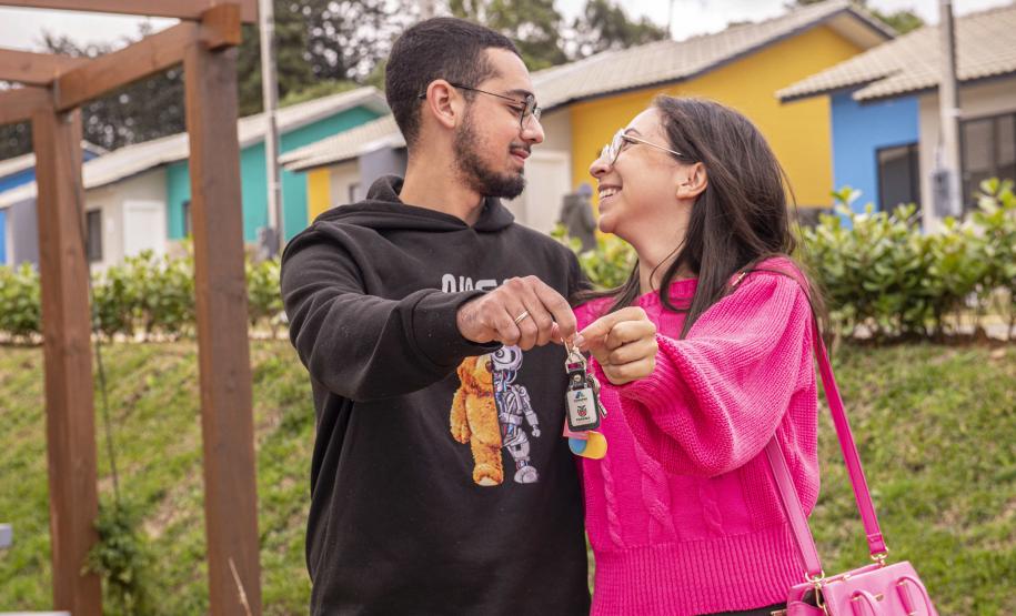Estado investe R$ 1,8 milhão para apoiar famílias em conjunto de 266 casas em Ponta Grossa