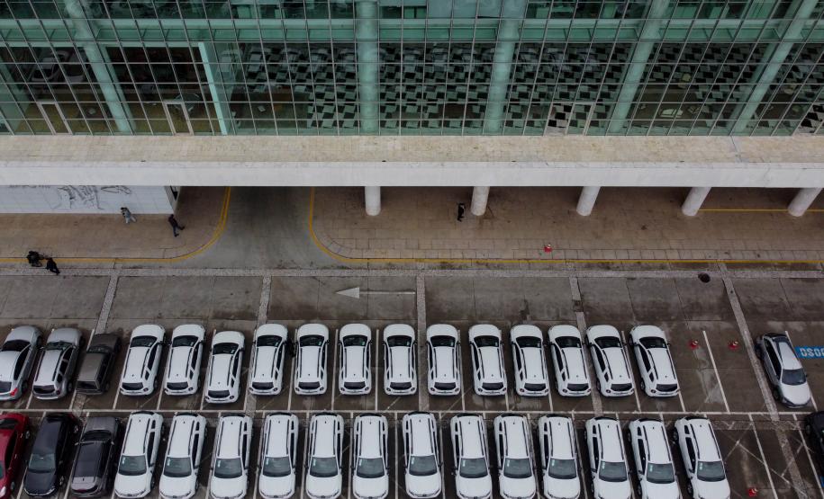 Governo do Estado entrega 30 novos veículos para o sistema de socioeducação