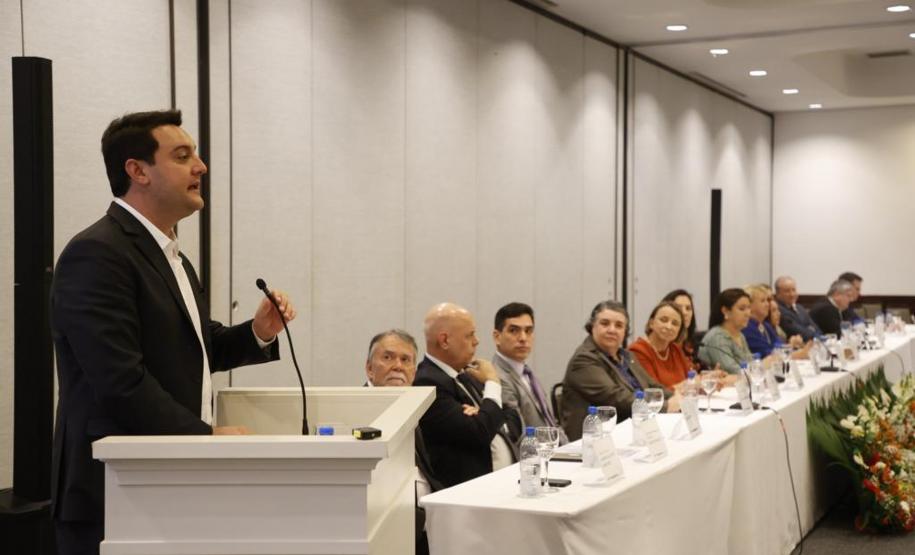 Governador participa de fórum sobre combate ao trabalho infantil e destaca ações na educação