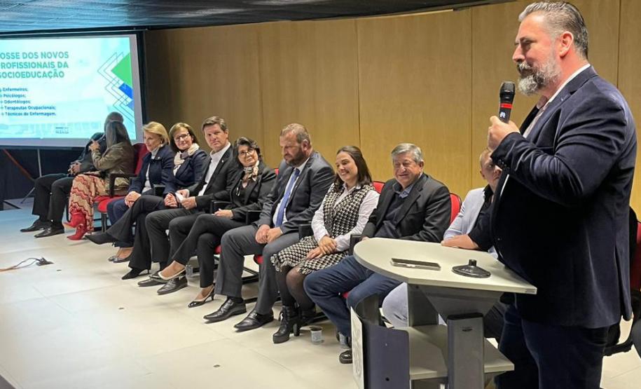 Governo do Estado empossa 40 novos servidores de saúde para o sistema socioeducativo