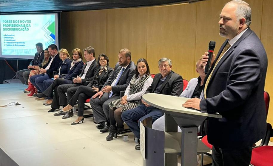 Governo do Estado empossa 40 novos servidores de saúde para o sistema socioeducativo