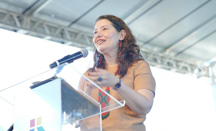 Parceria entre Estado e Itaipu vai permitir renovação de mobiliário de 286 escolas