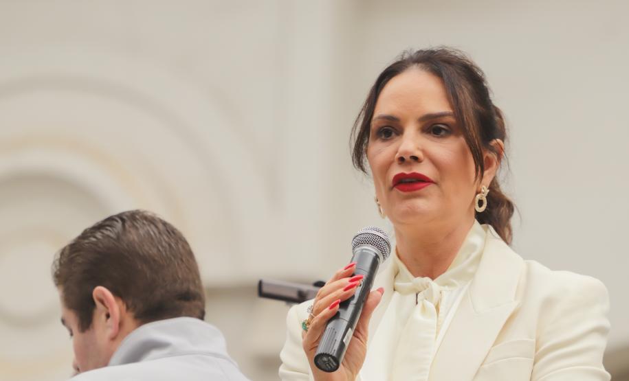 Caminhada reúne milhares de pessoas no Dia Estadual de Combate ao Feminicídio