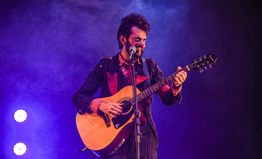 Agenda cultural tem dezenas de cursos, noite no MON e Tiomkin na Lapa