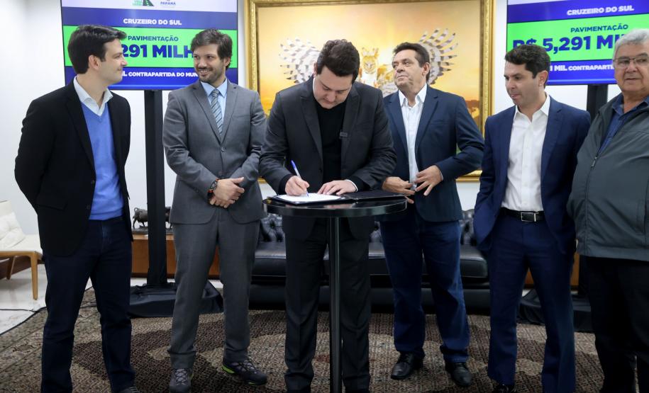 Governador libera mais R$ 31,6 milhões do programa Asfalto Novo, Vida Nova a seis municípios