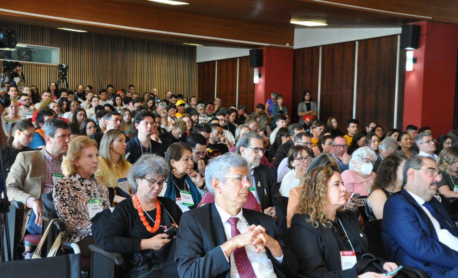 Governo anuncia R$ 15 milhões para inclusão e acessibilidade nas universidades estaduais