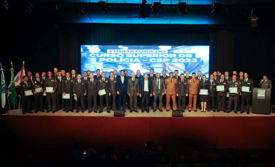 Estratégia e gestão: curso superior de polícia forma 35 oficiais da PM e dos Bombeiros