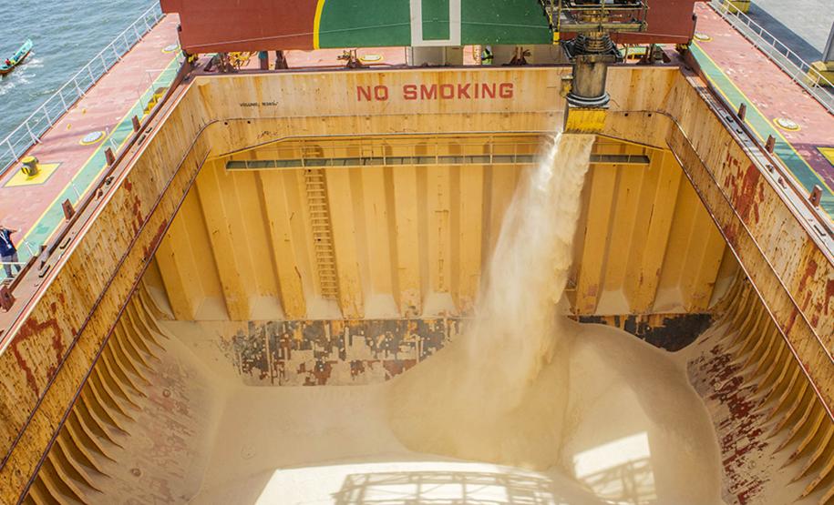 Paraná bate recorde de exportações em um primeiro semestre: US$ 12,1 bilhões