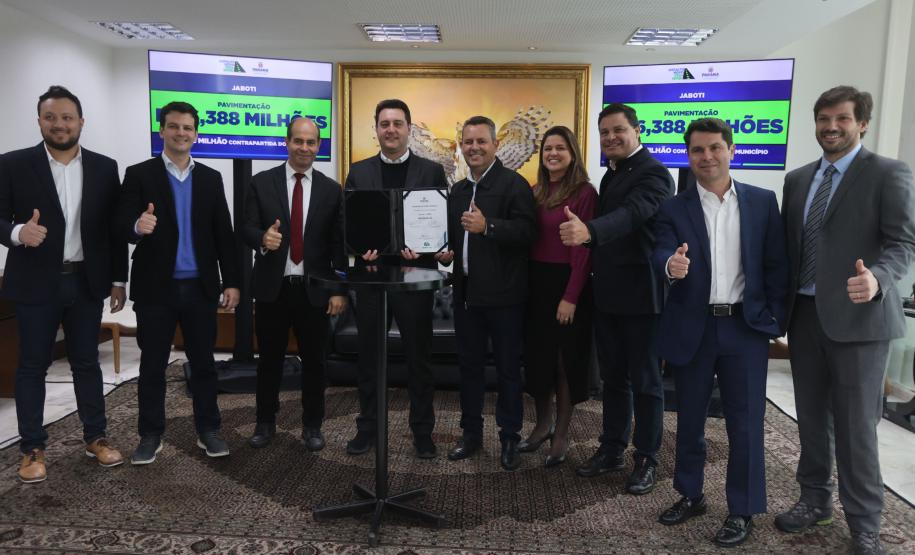 Governador libera mais R$ 31,6 milhões do programa Asfalto Novo, Vida Nova a seis municípios