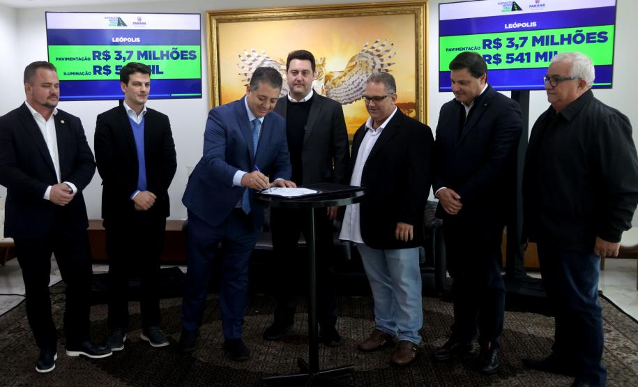 Governador libera mais R$ 31,6 milhões do programa Asfalto Novo, Vida Nova a seis municípios