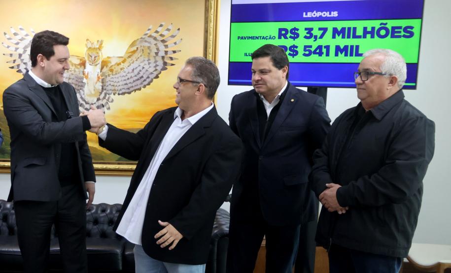 Governador libera mais R$ 31,6 milhões do programa Asfalto Novo, Vida Nova a seis municípios