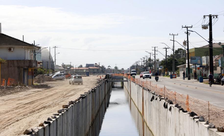 Sistema de drenagem da Orla de Matinhos é destaque em seminário nacional